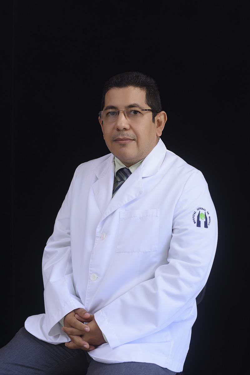 <b>Dr. Tomas Berríos Quezada</b>